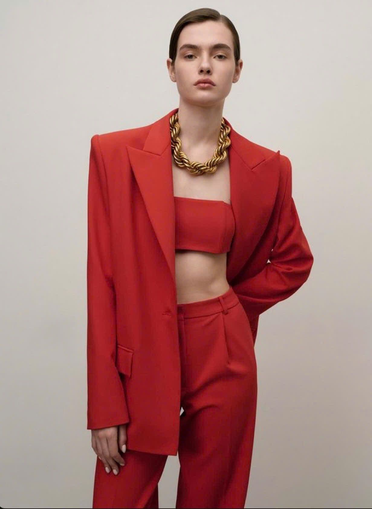Đi sự kiện mặc gì? Cách chọn outfit phù hợp với từng dịp quan trọng